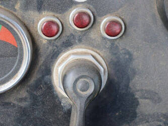 massey-ferguson-575-1468984-48235493