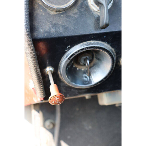 Massey Ferguson 575-48235494