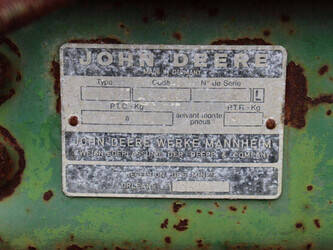 1980-john-deere-4040-48235648