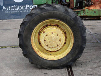 1980-john-deere-4040-48235649