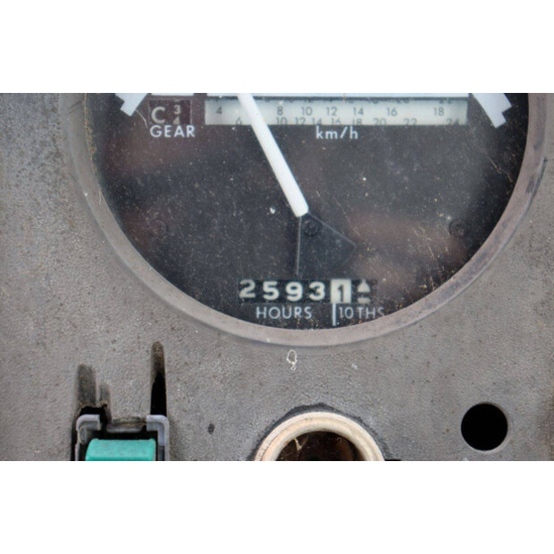 1980 جون دير 4040-48235679