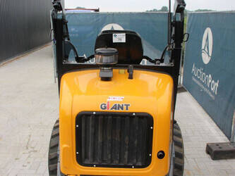 2020-giant-g2500hd-1468991-48235730