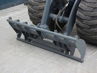 2020-giant-g2500hd-1468991-48235735
