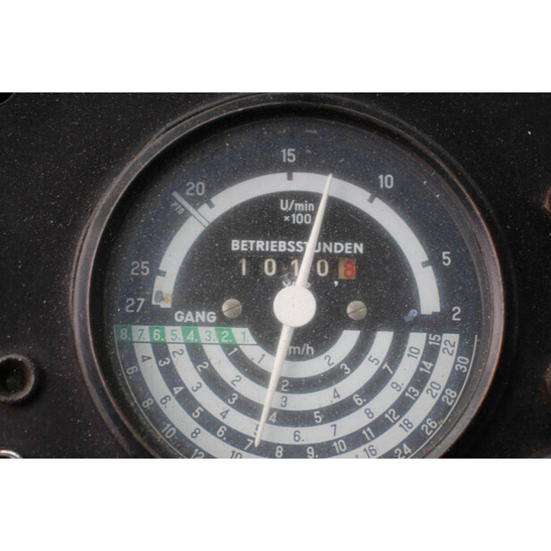 1975 جون دير 2030-48235922