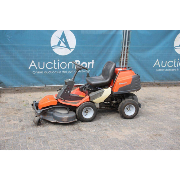 2014 Husqvarna R 418Ts AWD-48236040