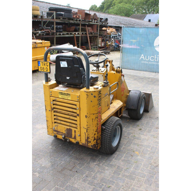 2006 Knikmops 90-48236068