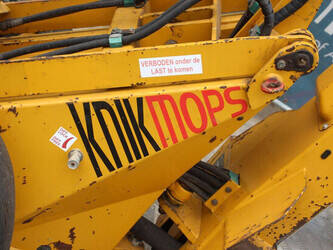 2006-knikmops-90-48236074
