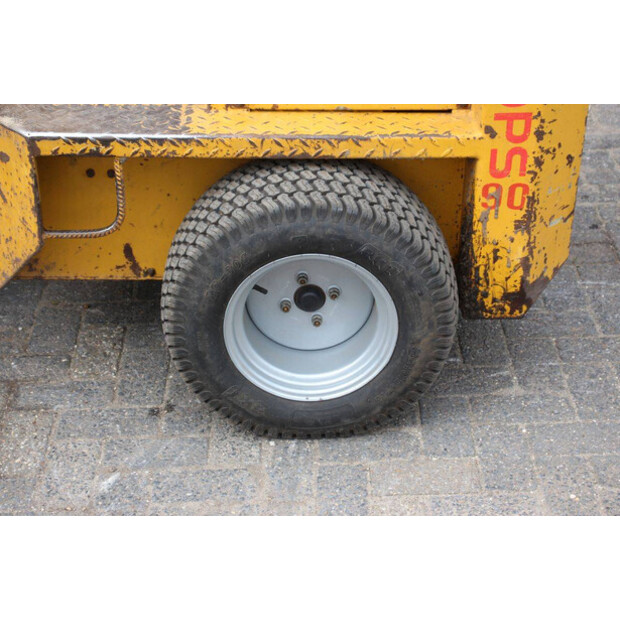 2006 Knikmops 90-48236076