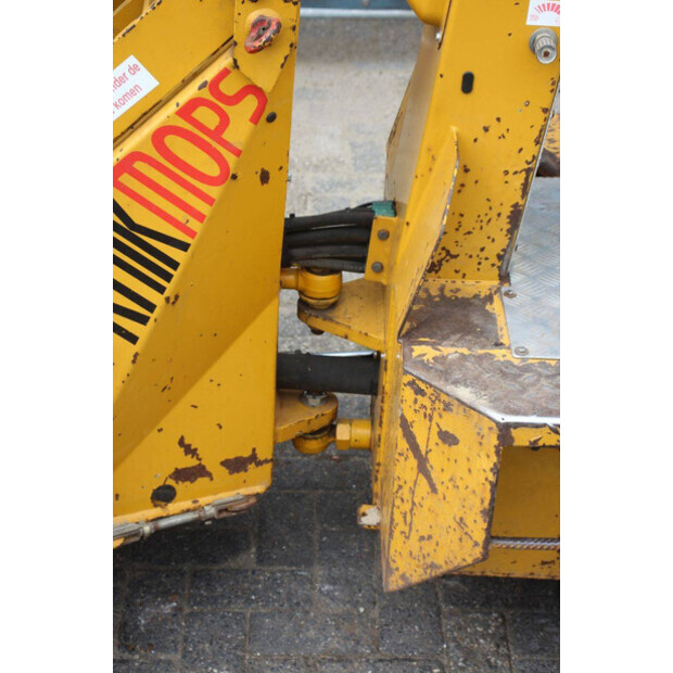 2006 Knikmops 90-48236077