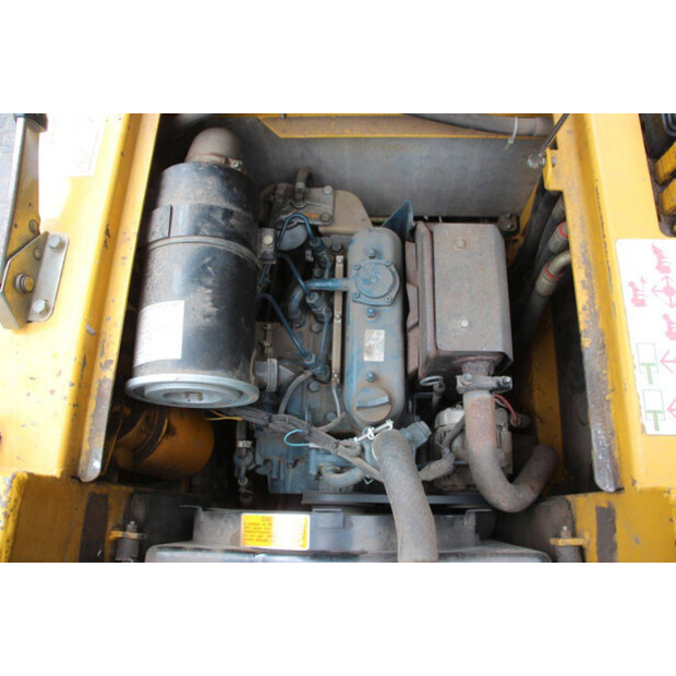 2006 Knikmops 90-48236078
