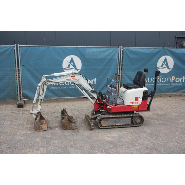 2006 تاكوتشي TB108-48236154