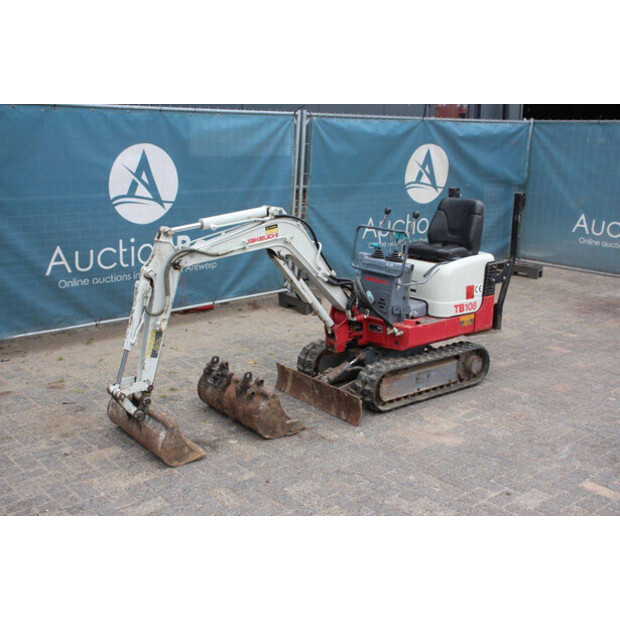 2006 تاكوتشي TB108-48236161