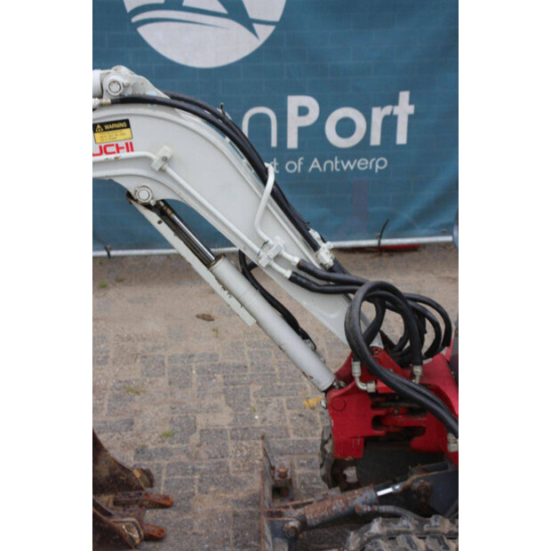 2006 تاكوتشي TB108-48236165