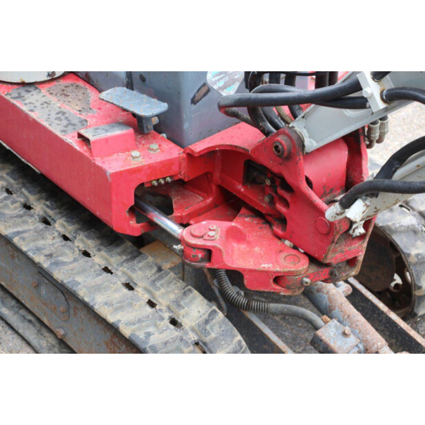 2006 تاكوتشي TB108-48236173