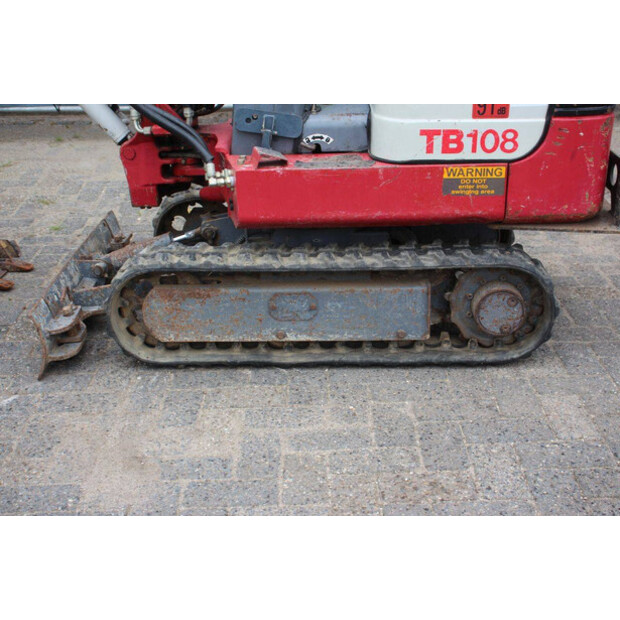 2006 تاكوتشي TB108-48236174