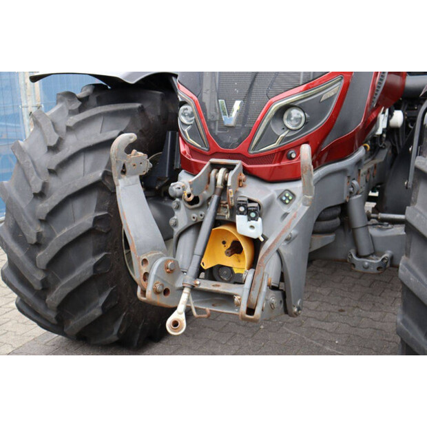 2016 Valtra T174-48237156