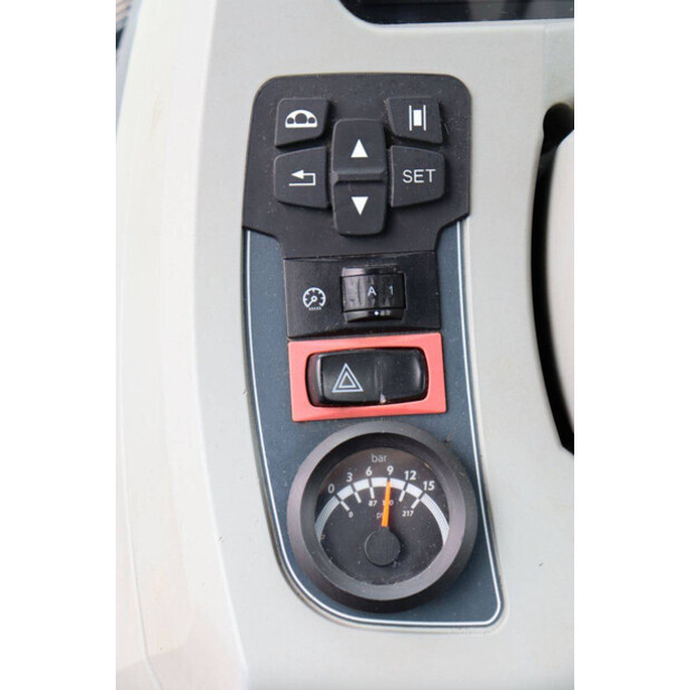 2016 Valtra T174-48237205