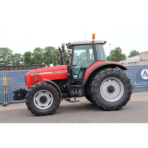 2001 Massey Ferguson 8220-48237213
