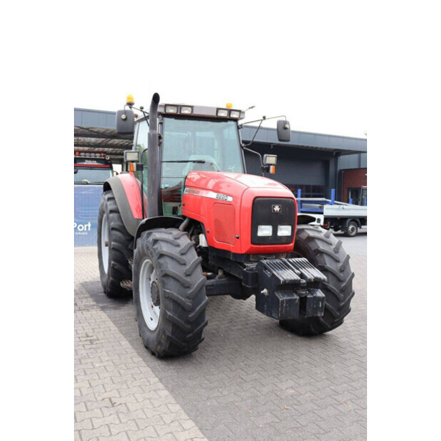 2001 Massey Ferguson 8220-48237219