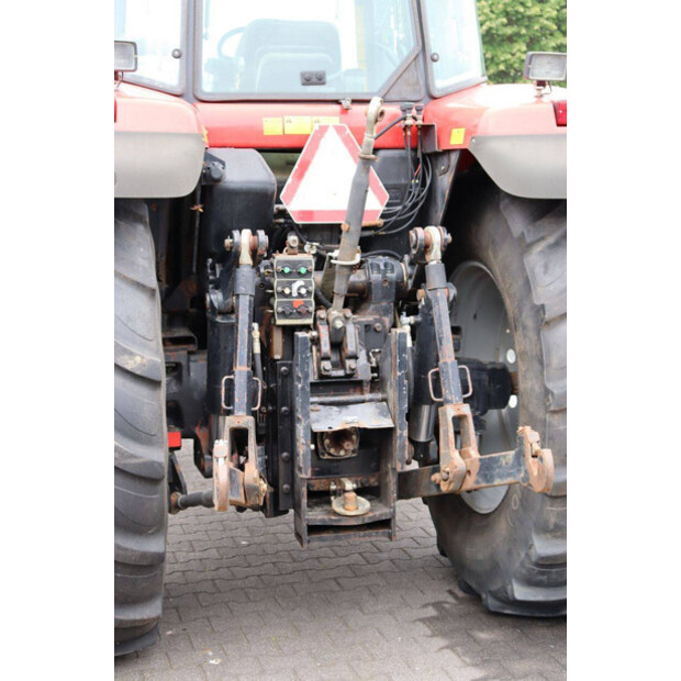 2001 Massey Ferguson 8220-48237233