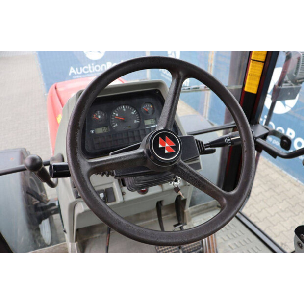 2001 Massey Ferguson 8220-48237249
