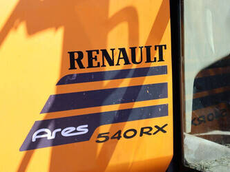 renault-ares-540-rx-48237574