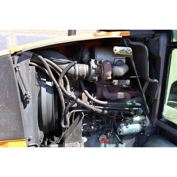 Renault Ares 540 RX-48237589