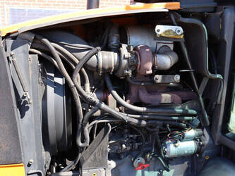 renault-ares-540-rx-48237589