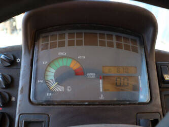 renault-ares-540-rx-48237609