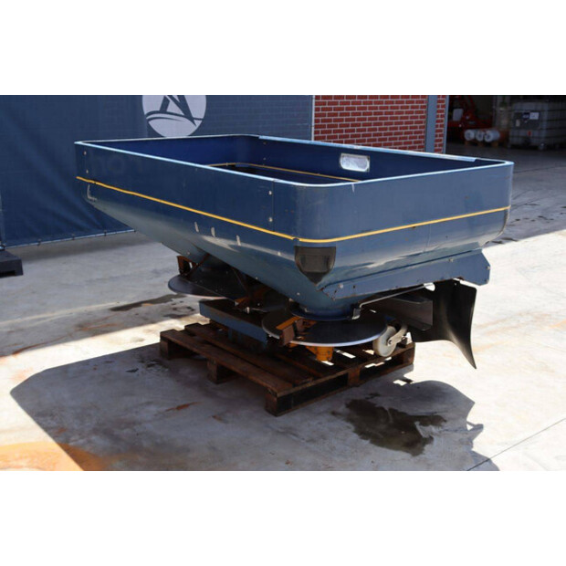 2008 Bogballe A/S L2-48237638