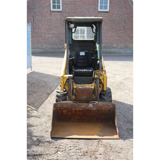 2014 Gehl 1640-48239132