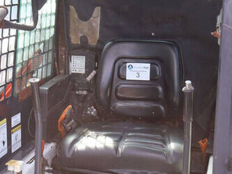 2005-bobcat-553-48239177