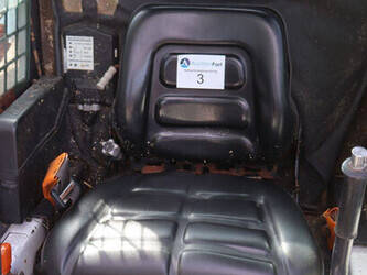 2005-bobcat-553-48239178