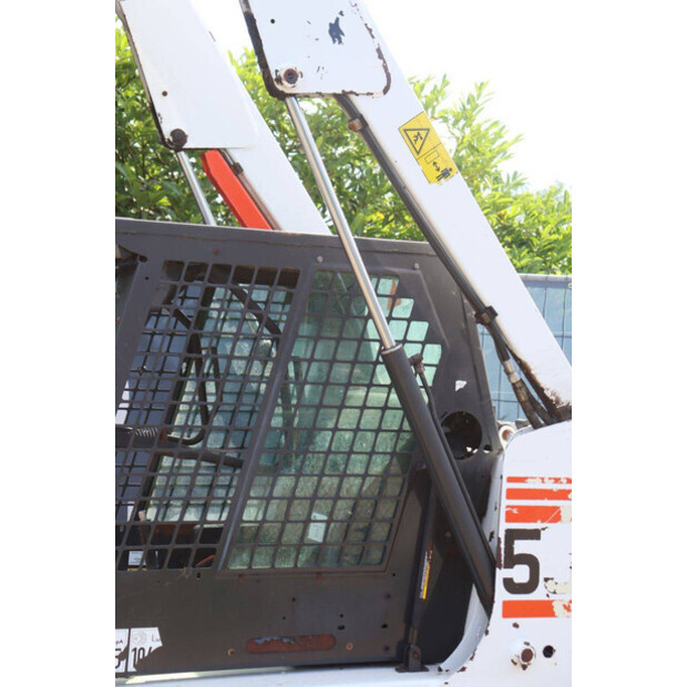 2005 BOBCAT 553-48239188