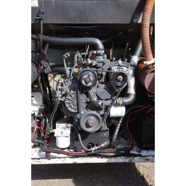 2005 BOBCAT 553-48239190