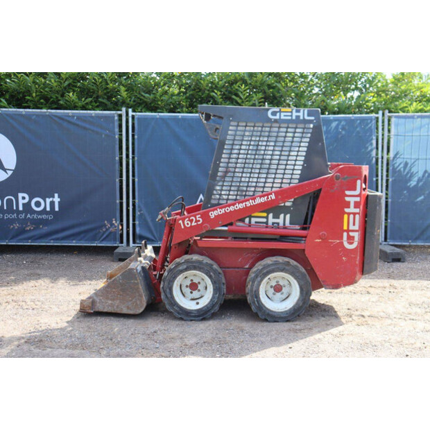 2000 Gehl SL1625-48239192