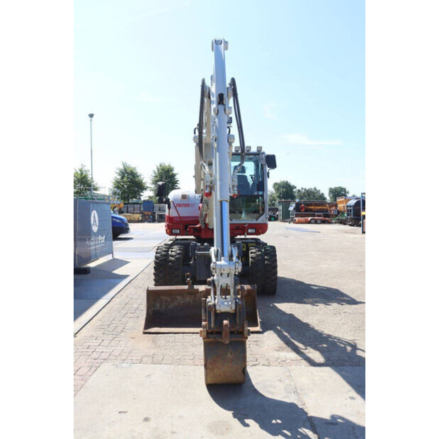 2021 تاكوتشي TB295W-48239306