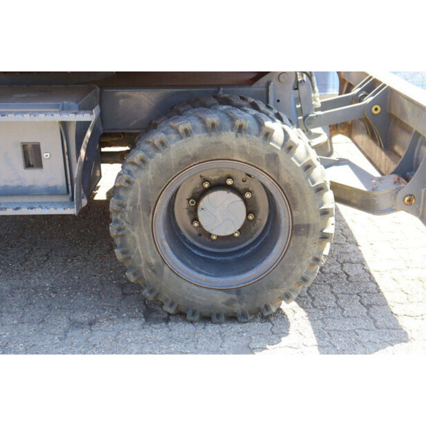 2021 تاكوتشي TB295W-48239320