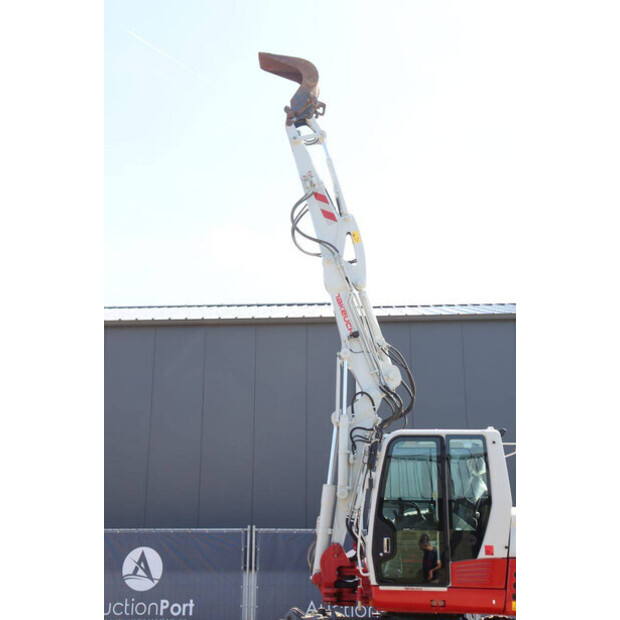 2021 تاكوتشي TB295W-48239344