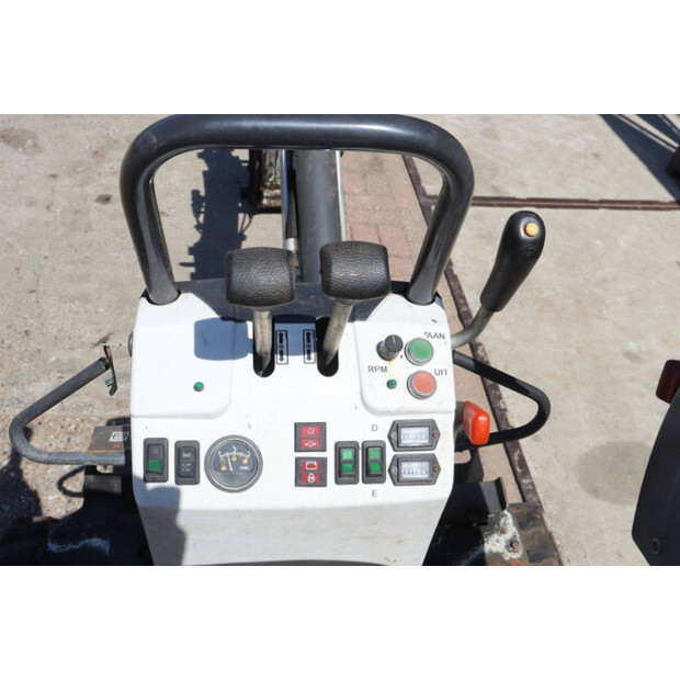 2015 BOBCAT E10-48239449