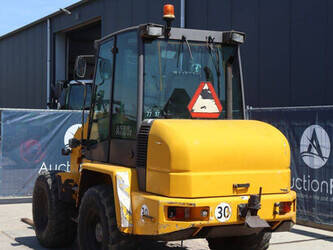 2001-asc-az85t-48239505