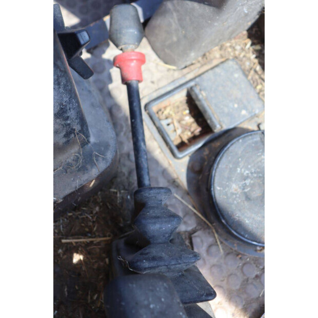 2001 ASC AZ85t-48239534