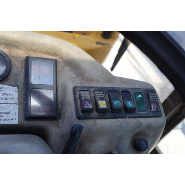 2001 ASC AZ85t-48239538