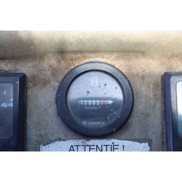 2001 ASC AZ85t-48239539