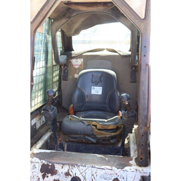2010 بوبكات T190-48239567