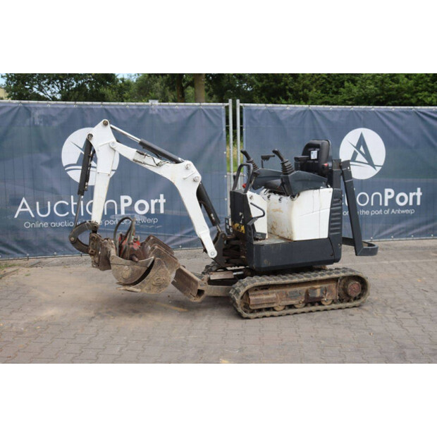 2017 BOBCAT E10-48239777