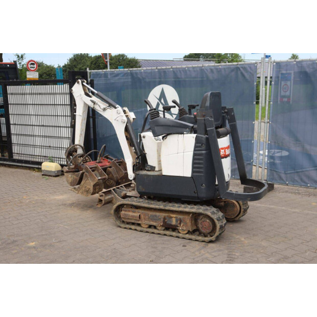 2017 BOBCAT E10-48239779