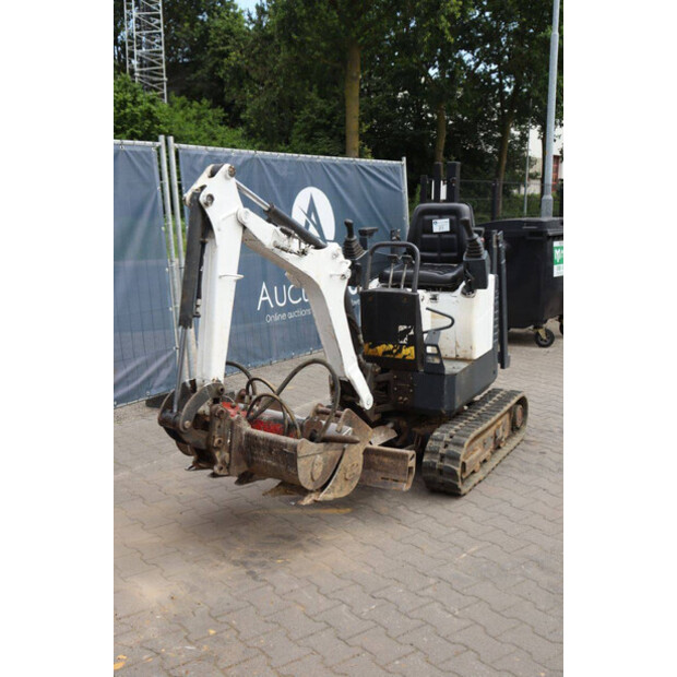 2017 BOBCAT E10-48239784