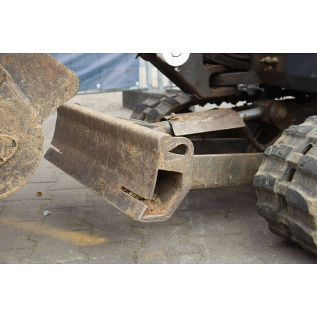 2017 BOBCAT E10-48239791