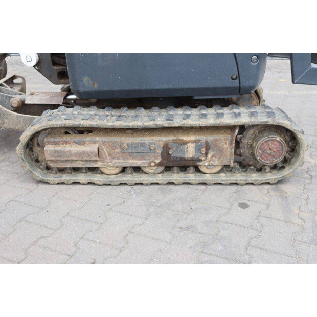 2017 BOBCAT E10-48239793
